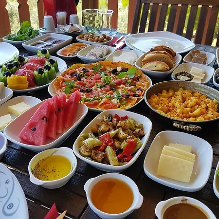 Kaz Daglari Albatross Dag Evleri Aparthotel *